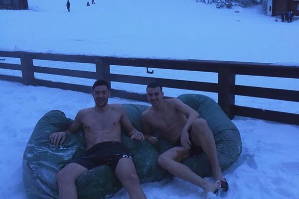 Antrenamente la pielea goală