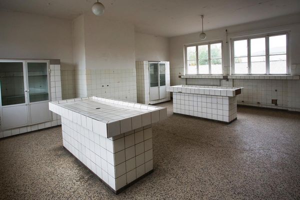 Trupul unui nou-născut decedat, stă de 2 luni la morga din Vaslui!