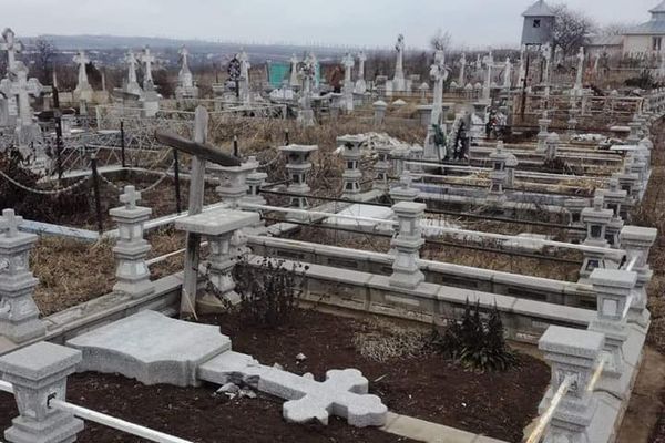 Morminte profanate la Șuletea