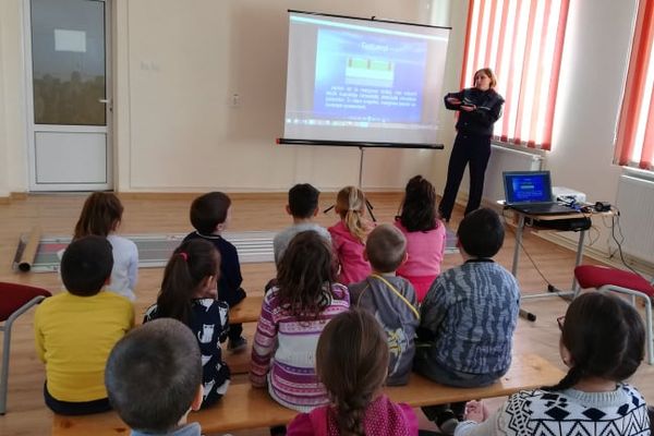 Elevi de la Liceul ”Ștefan Procopiu”, în schimb de experiență la Sevilla