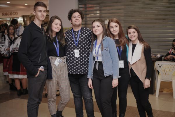 Maraton de concerte pentru Rareș