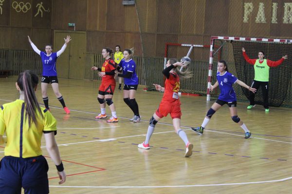 VIDEO. Ce faci cu molozul după renovare. Îl arunci la pubele și vezi dacă iei amendă.