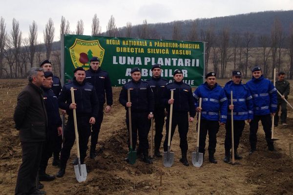 Jandarmii vasluieni au organizat ”Săptămâna altfel”