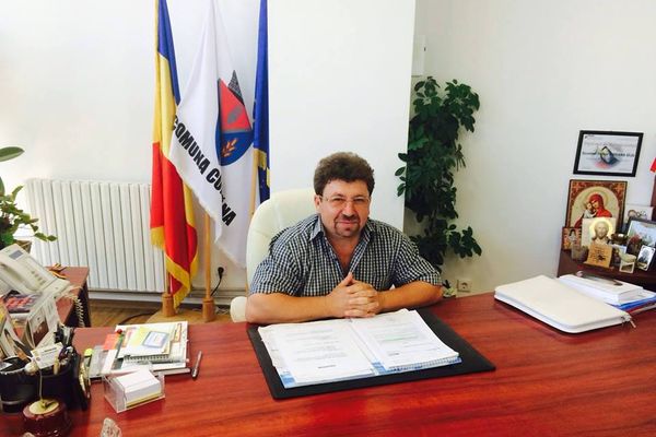 Drumul Rafaila-Negrești, blocat de localnici