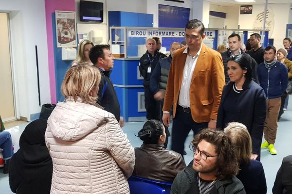 Premii importante la Olimpiadele de limba franceză și rusă