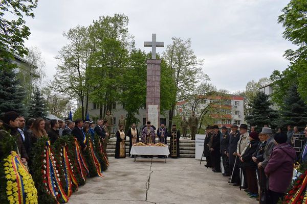 FOTO: Ziua Veteranilor de Război, marcată la Vaslui