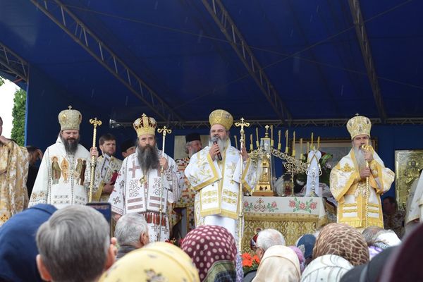 A fost sfințită capela din curtea DGASPC Vaslui