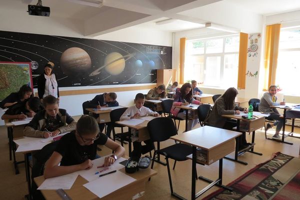 Elevii din rural, invitați la concursul de matematică ”Podul Înalt”