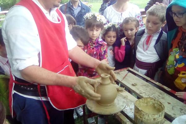 Soleștiul organizează o nouă Tabără de Creație