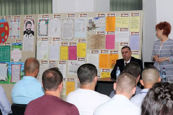 FOTO: Expoziție de caligrafie la Muzeul din Vaslui