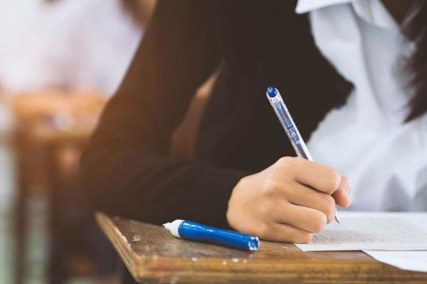 Peste 900 de candidați la bacul de toamnă