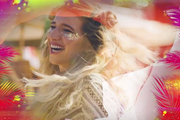 Flashmob la Bârlad - „Zâmbește și îmbrãțișeazã orice copil!”