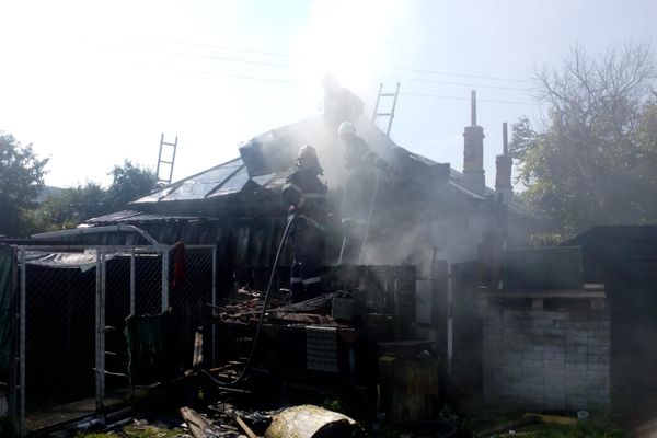 Bârlad. Incendiu la o casă din cartierul Podeni