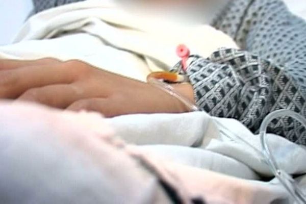 Un bărbat din Bârlad diagnosticat cu o boală gravă și rară, internat la Iași