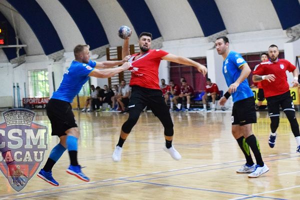 CSM Vaslui a obținut un egal în amicalul cu CSM Bacău, scor 24-24