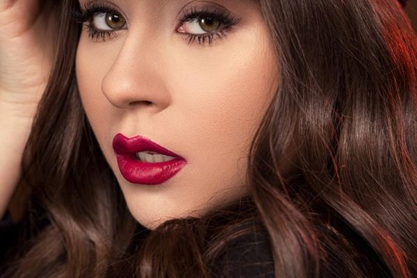 Nicole Cherry cântă la Ștefan cel Mare