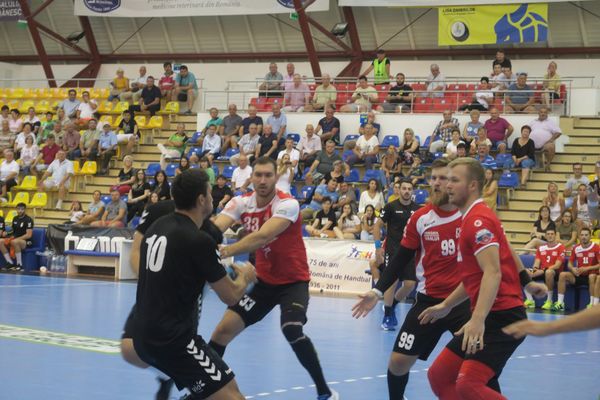 CSM Vaslui debutează în fața campioanei, Dinamo București!