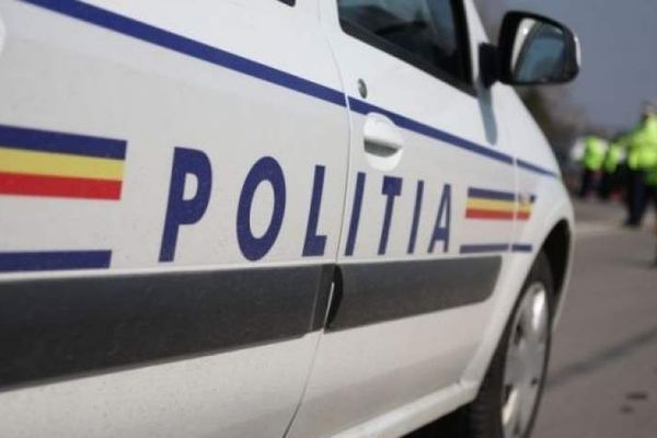 Depistat la volan, în timp ce conducea un ansamblu rutier fără a avea acest drept