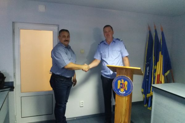 Chihlimbar sub formă de șiraguri de mărgele, ascuns în bagajele și pe corpul unui cetățean turc