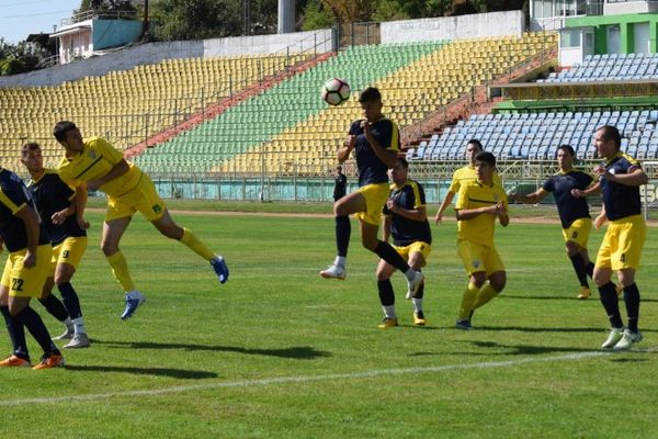 S-au marcat 33 de goluri în prima etapă a ligii 4 la fotbal