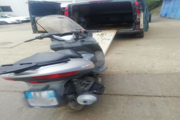 Motocicliști, implicați într-un accident rutier la Ivănești