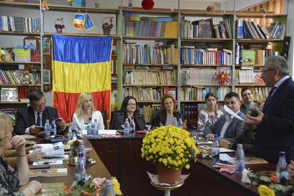 Două decenii sub patronajul lui Dimitrie Cantemir a Școlii nr.2 Vaslui