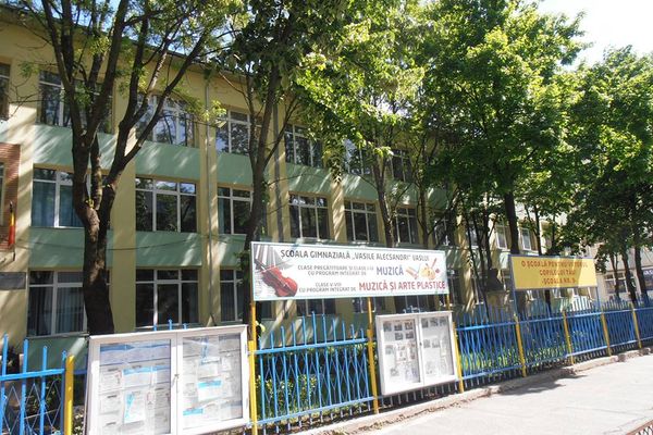 Școala ”Vasile Alecsandri”, gazda unui simpozion dedicat Holocaustului