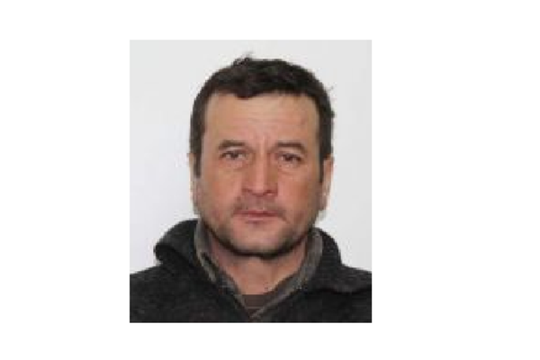 Ați văzut acest bărbat? Sunați de urgență la 112!