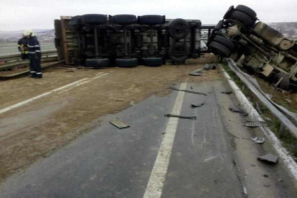 A fost reluată circulația pe DE 581, în dreptul localității Crasna