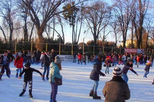 Primarul nu se lasă: Va închiria un patinoar pentru vasluieni