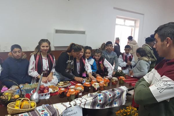 Cămara bunicii, transformată într-o inedită expoziție la Gârceni