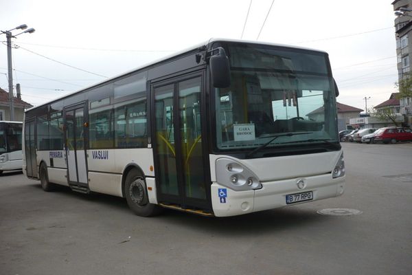 Transurb Vaslui, lăsat fără călători de pirații din transport