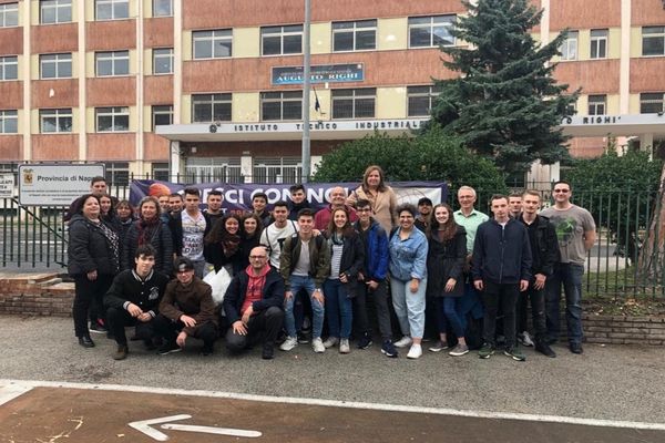 Elevi de la Liceul ”Ștefan Procopiu” se află într-un schimb de experiență la Napoli