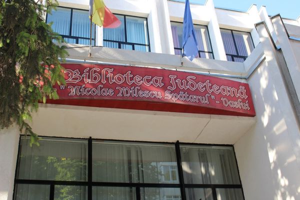 Vinerea lansărilor la Biblioteca Județeană ”Nicolae Milescu Spătarul” Vaslui