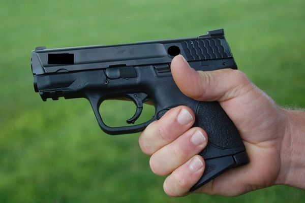 Suspectul în cazul focurilor de armă trase în cartierul Confecții, a fost reținut de polițiști