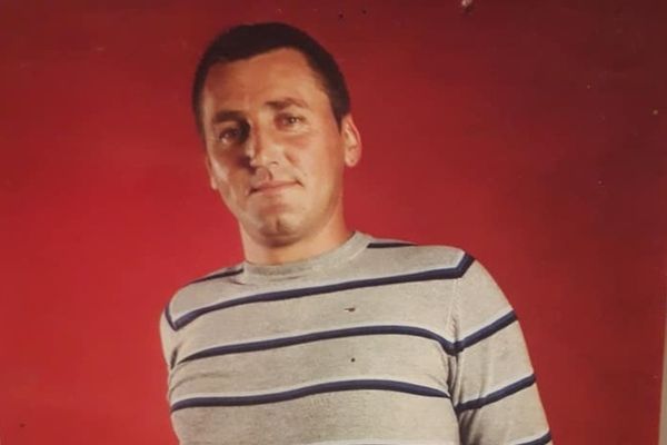 Dacă ați văzut acest bărbat, sunați la 112!