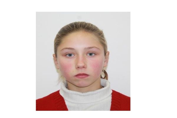 Sunați la 112 dacă aveți informații despre această minoră!