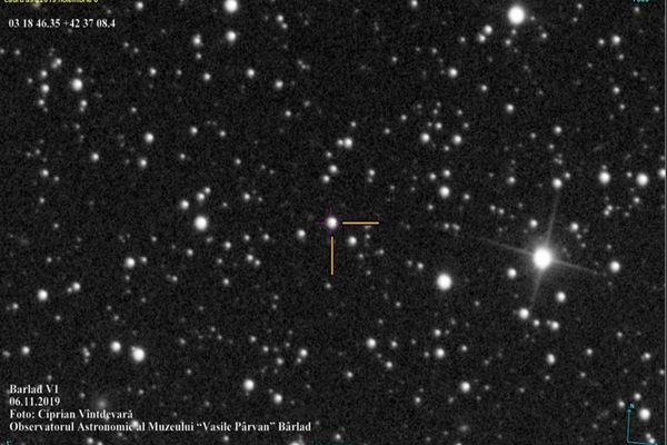 DESCOPERIRE ÎN PREMIERĂ LA BÂRLAD a unei stele variabile! Ea va purta numele „Bârlad V1”!