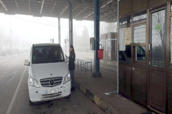 Depistat la volan cu permis de conducere necorespunzător