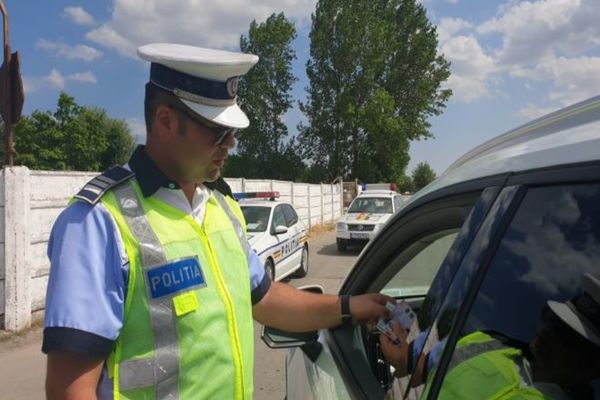 „Pirații rutieri” din toată țara, verificați de polițiști