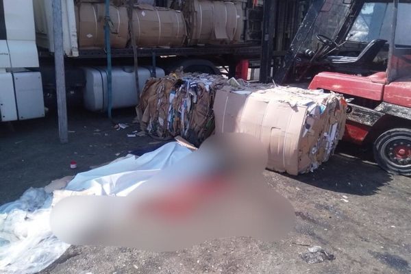 Accident de muncă mortal în Vaslui. Un bărbat a murit strivit (FOTO)