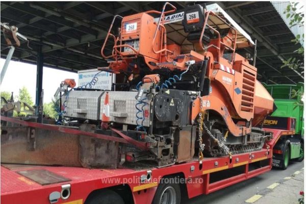 A încercat să treacă vama cu o remorcă neînmatriculată