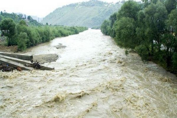 Cod PORTOCALIU de viituri pe Prut. Cod GALBEN de inundații în 24 de județe din țară