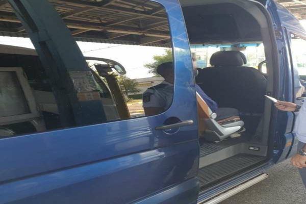 Permise de rezidență false, descoperite în Vama Albița