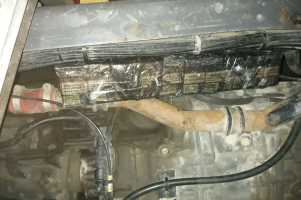 Traficant inventiv! Unde avea ascunse țigările de contrabandă