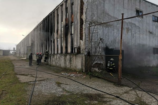 Incendiu la o societate comercială din Bârlad