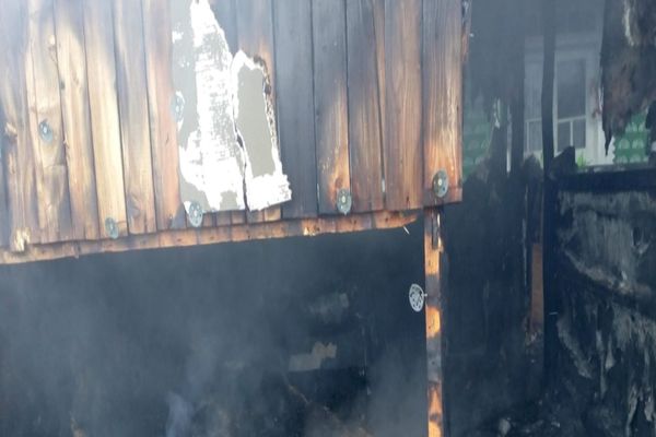 Incendiu în Pușcași! Casa de locuit a fost salvată!