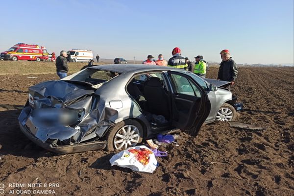 Accident în Vaslui! Două persoane au ajuns la spital