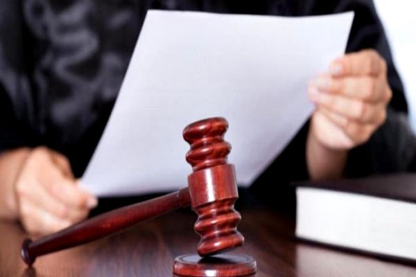 Reținut pentru nerespectarea ordinului de protecție