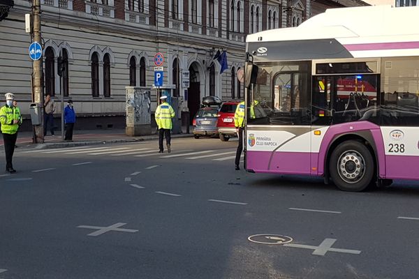 Lovit de autobuz chiar în fața spitalului din Bârlad